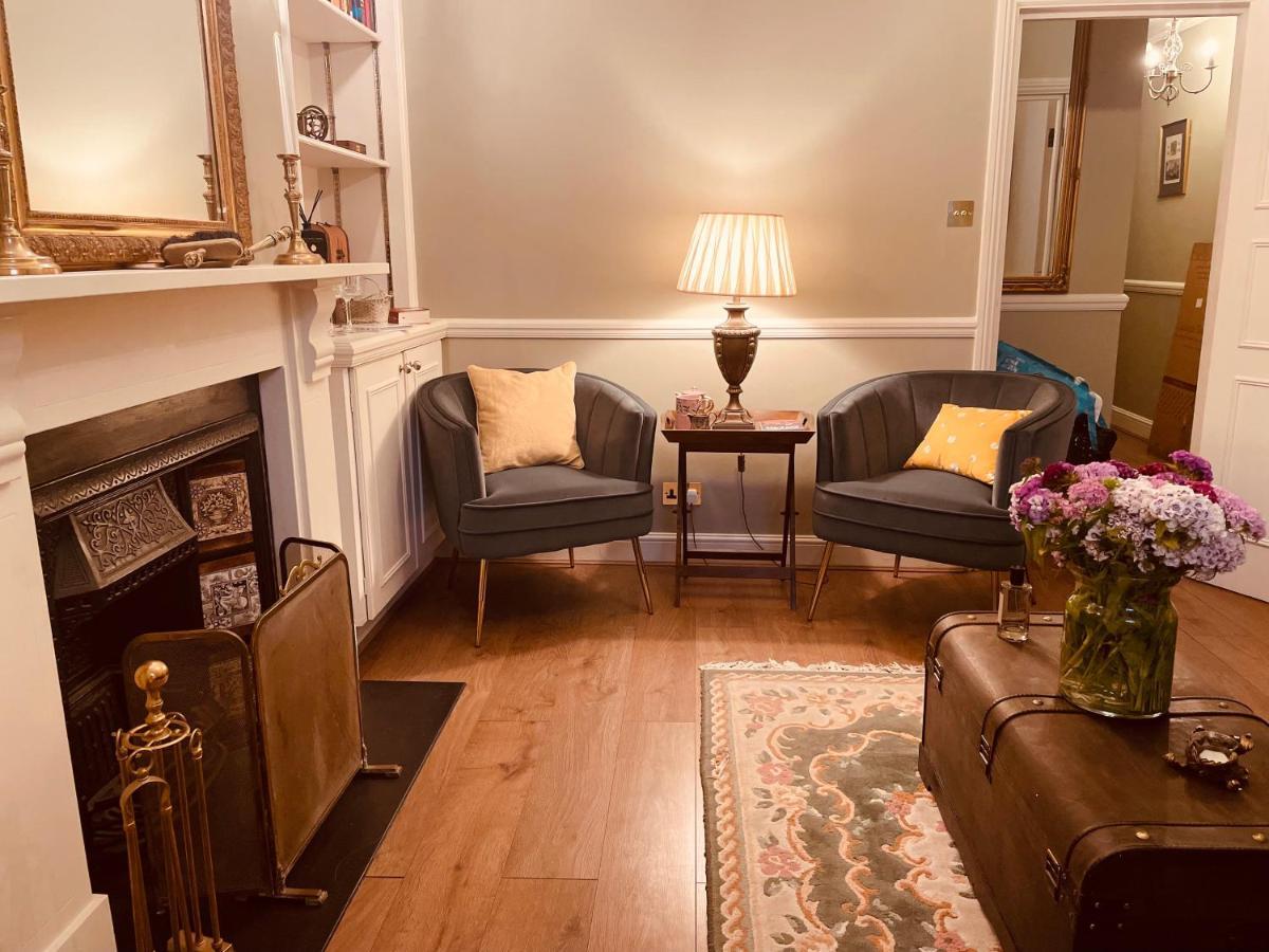 Homely 2 Levels Flat W Private Garden Londres