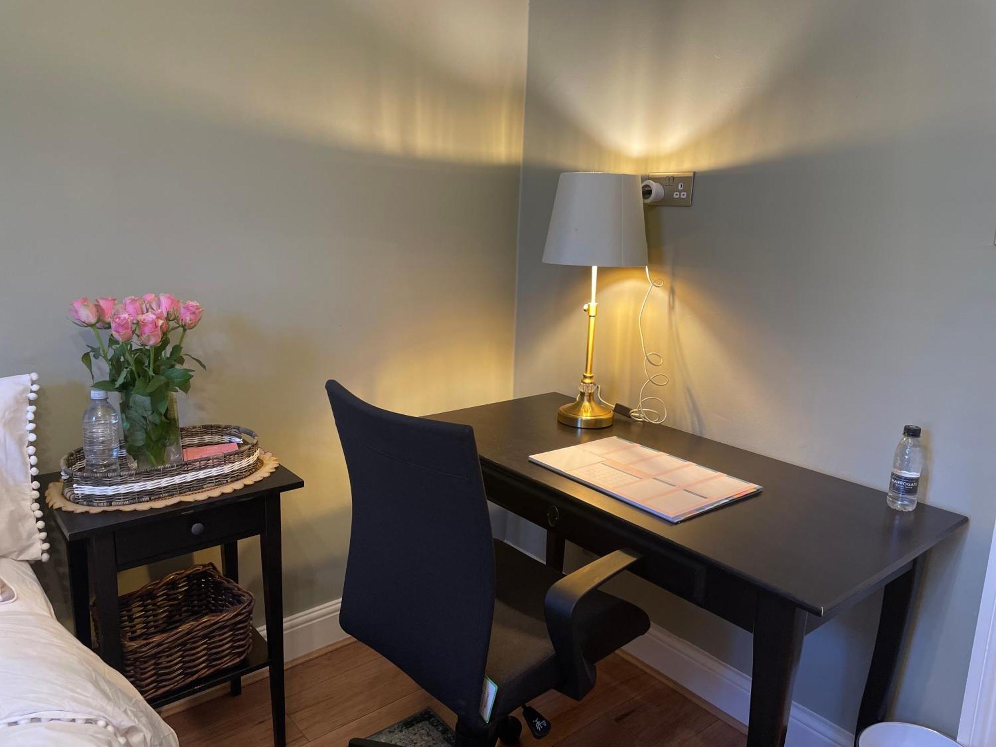 Appartement Homely 2 Levels Flat W Private Garden Londres