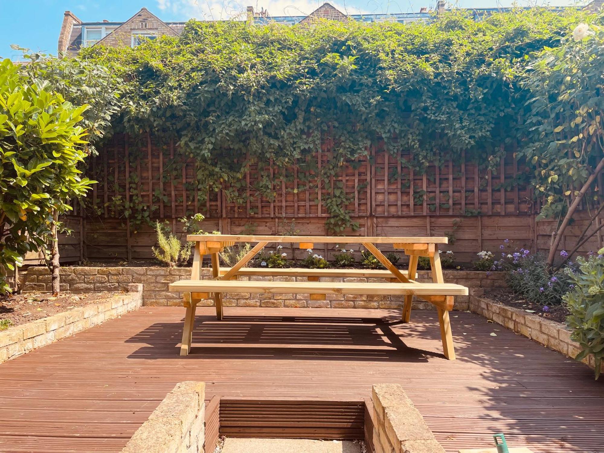 Homely 2 Levels Flat W Private Garden Appartement